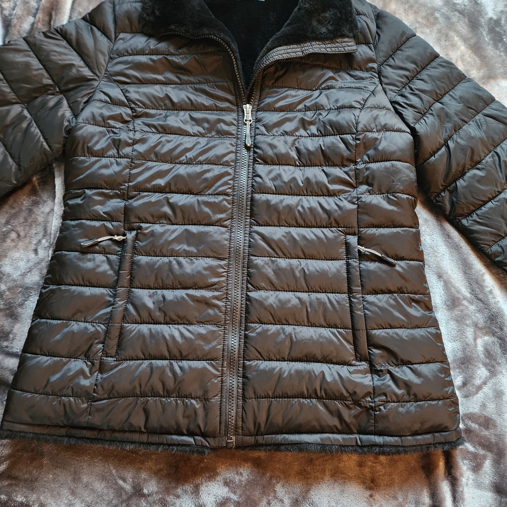 Women's Black HEAT KEEP Quilted Jacket